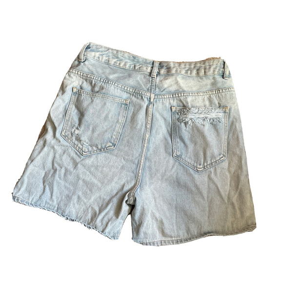 SWS Denim High Rise Distressed Mom‎ Jean Shorts 32" Waist Light Wash Grunge Y2K - Picture 2 of 9